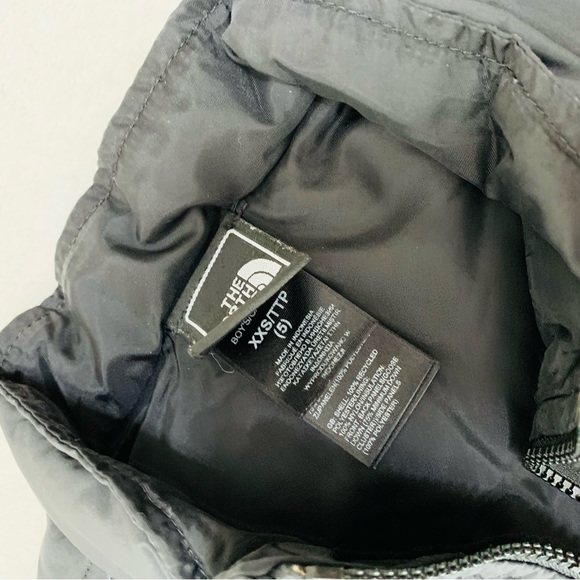 north Face kid’s vest - Picture 3 of 8